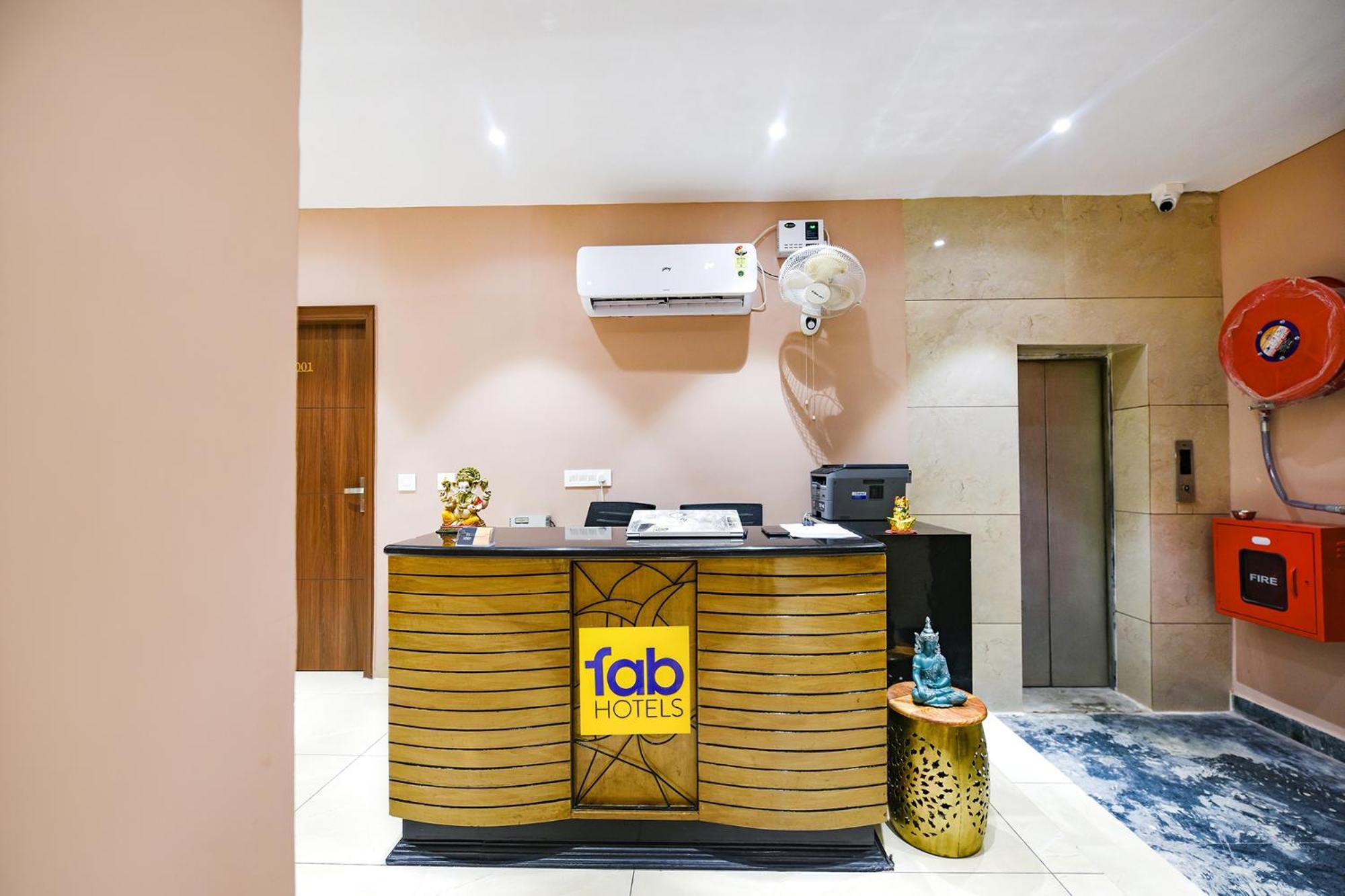 Fabhotel Supreme Suites Ludhiana Exterior photo