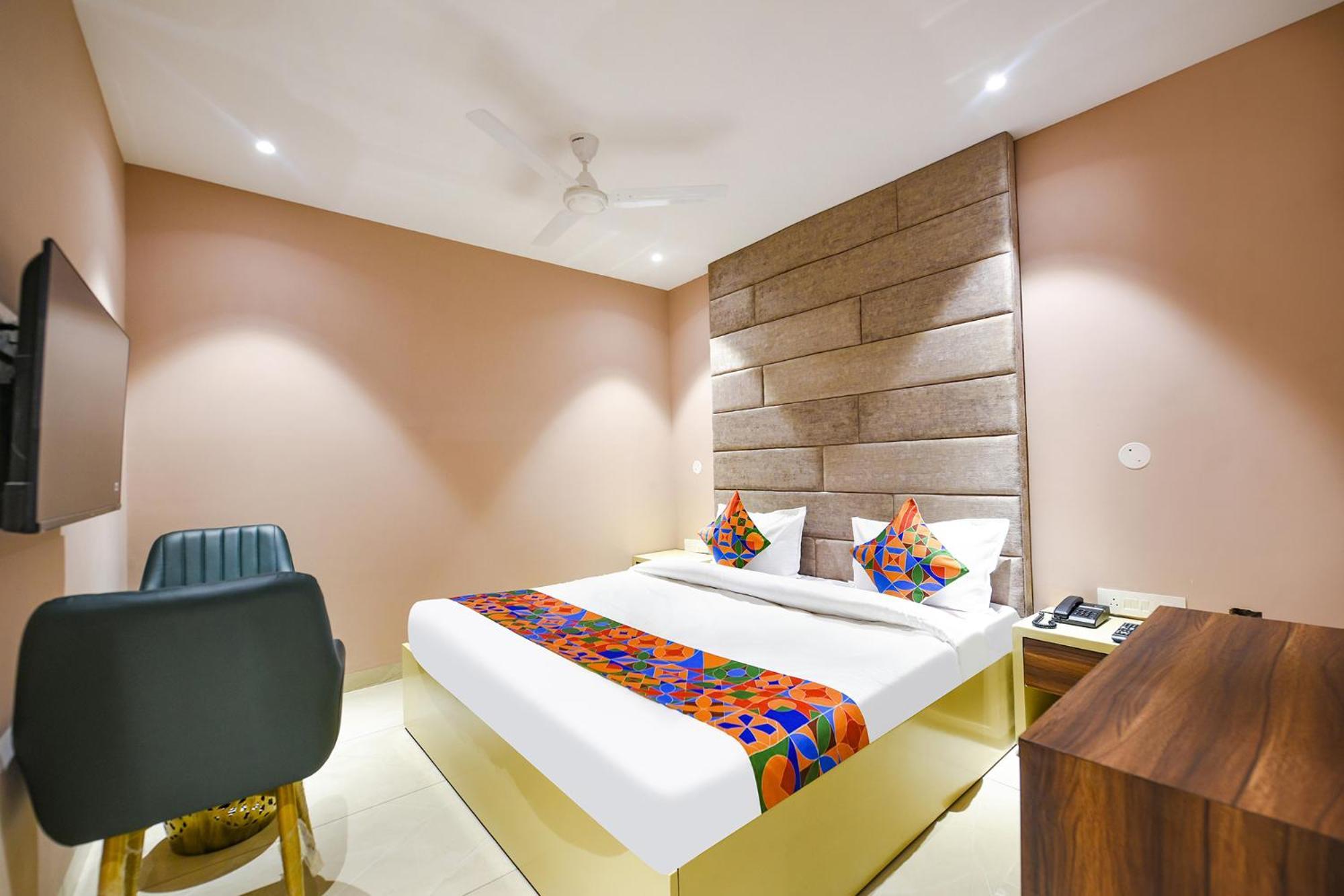 Fabhotel Supreme Suites Ludhiana Exterior photo